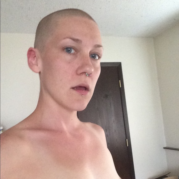 Meet your Posher, Kate - Picture 2 of 6